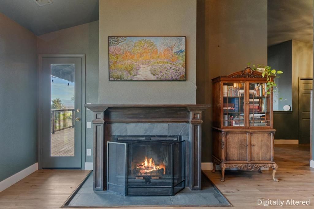 Image 11 of property listing at 19789 Weide Way, Anderson, CA 96007