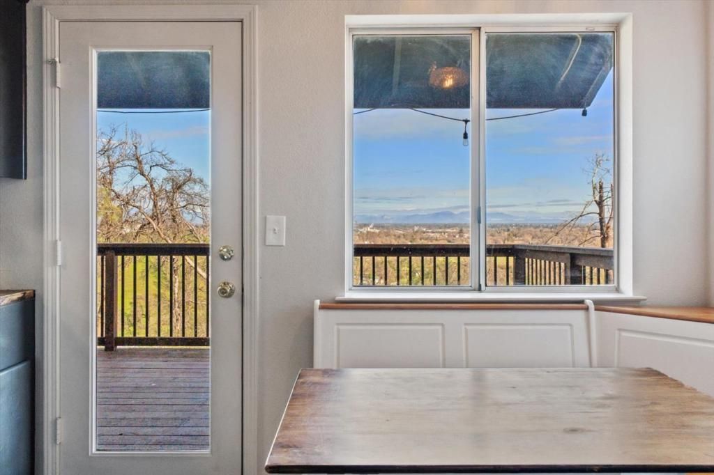 Image 18 of property listing at 19789 Weide Way, Anderson, CA 96007