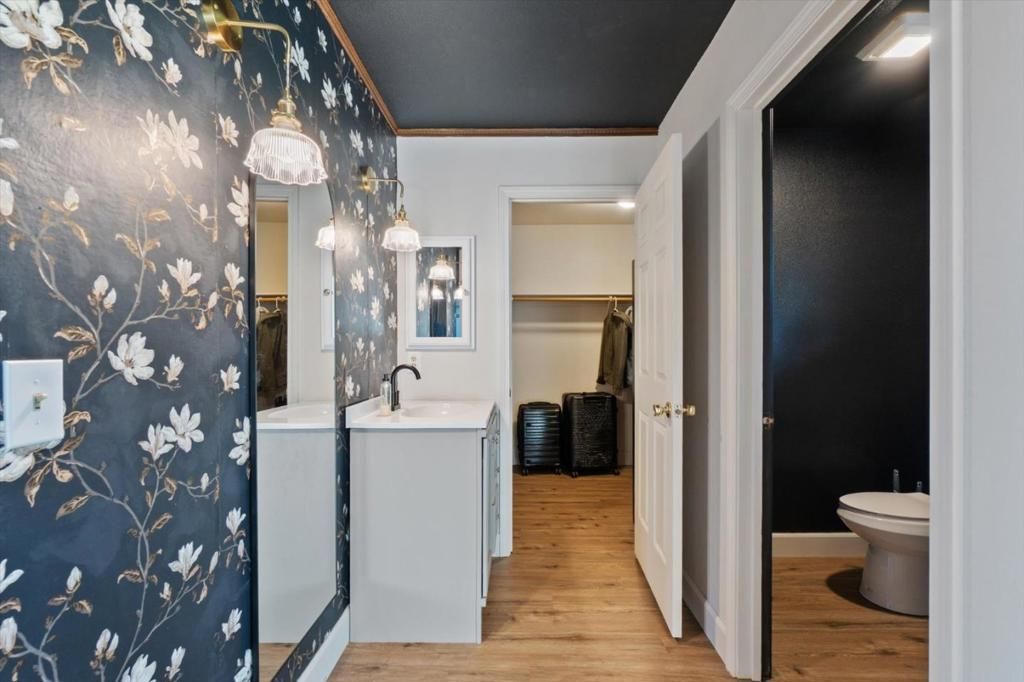 Image 28 of property listing at 19789 Weide Way, Anderson, CA 96007