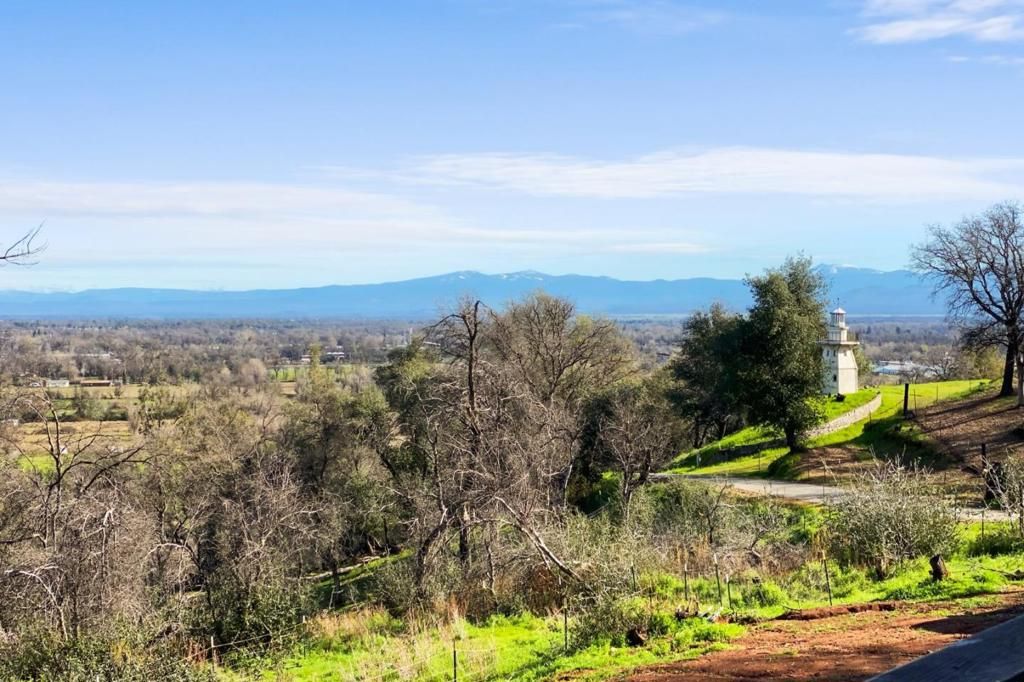 Image 42 of property listing at 19789 Weide Way, Anderson, CA 96007