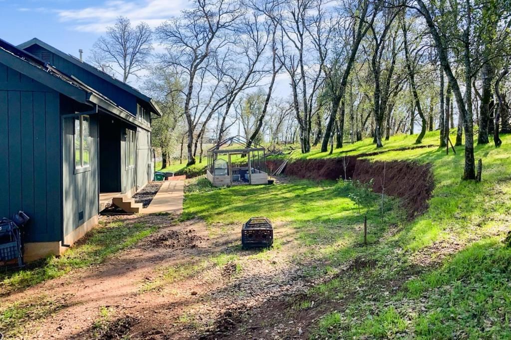 Image 45 of property listing at 19789 Weide Way, Anderson, CA 96007