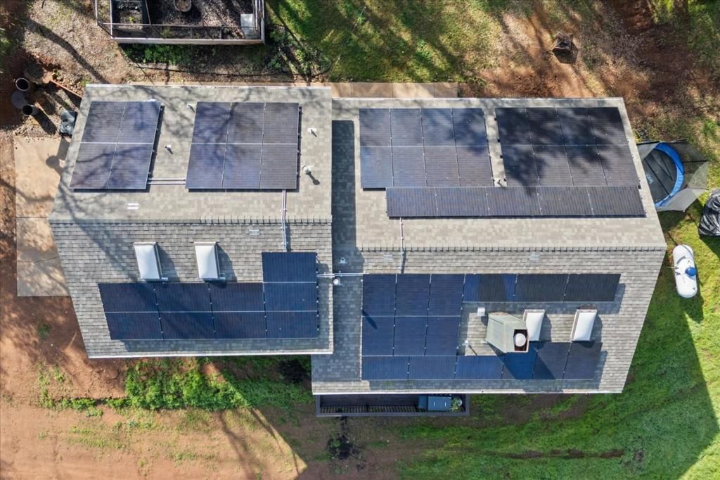 Image 54 of property listing at 19789 Weide Way, Anderson, CA 96007