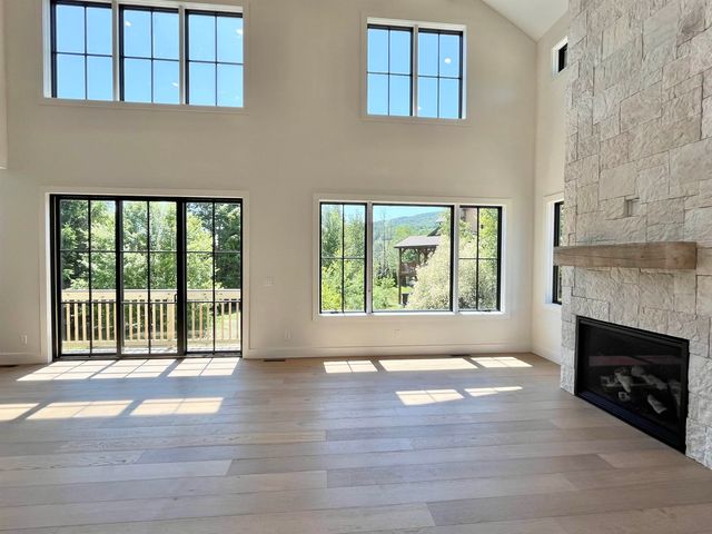 3 Overbrook Drive, Dover, VT 05356