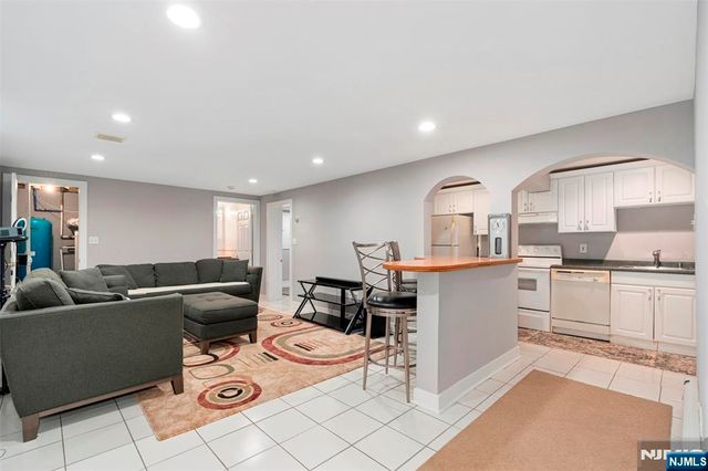 18 Old Wolfe Road, Mount Olive Township, NJ 07828