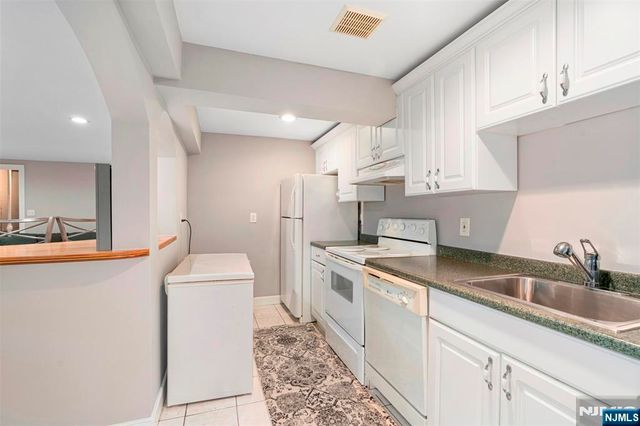 18 Old Wolfe Road, Mount Olive Township, NJ 07828