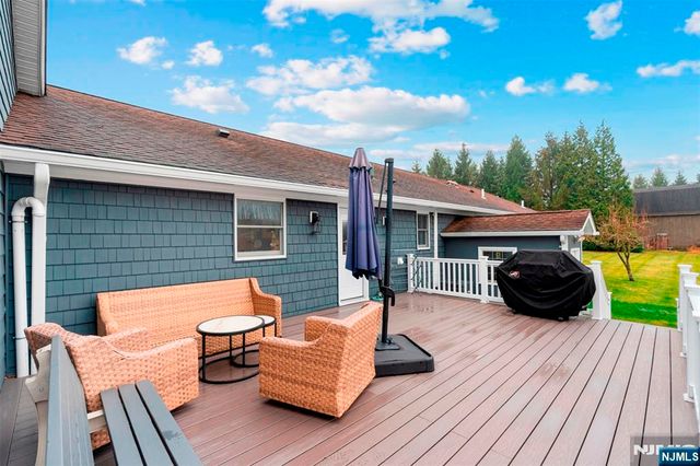 18 Old Wolfe Road, Mount Olive Township, NJ 07828