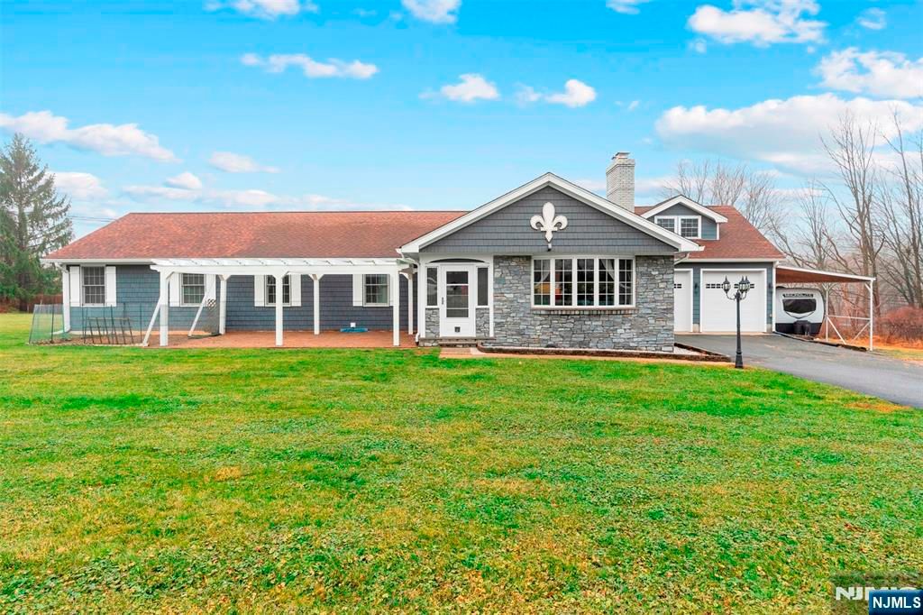 18 Old Wolfe Road, Mount Olive Township, NJ 07828