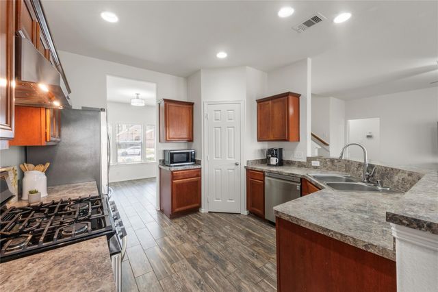 6742 Durango Creek Drive, Magnolia, TX 77354