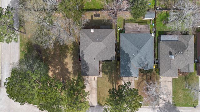 6742 Durango Creek Drive, Magnolia, TX 77354