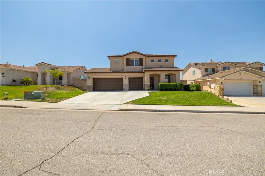 26149 Sierra Sky Street, Menifee, CA 92584