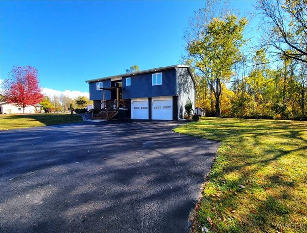 8699 Hartshorn Road, Batavia, NY 14020