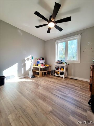 8699 Hartshorn Road, Batavia, NY 14020