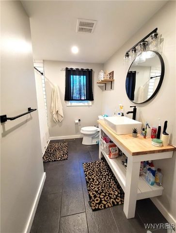 8699 Hartshorn Road, Batavia, NY 14020