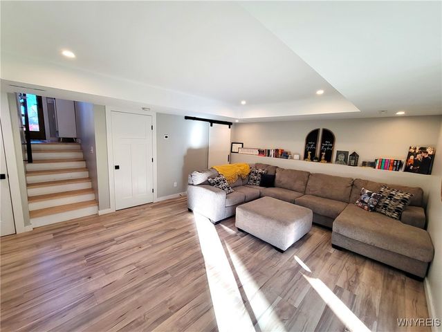 8699 Hartshorn Road, Batavia, NY 14020