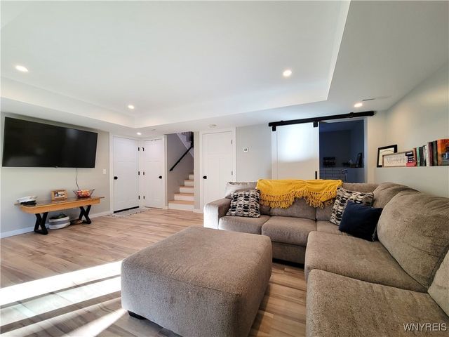 8699 Hartshorn Road, Batavia, NY 14020