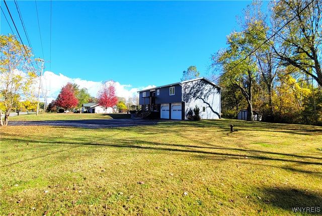 8699 Hartshorn Road, Batavia, NY 14020