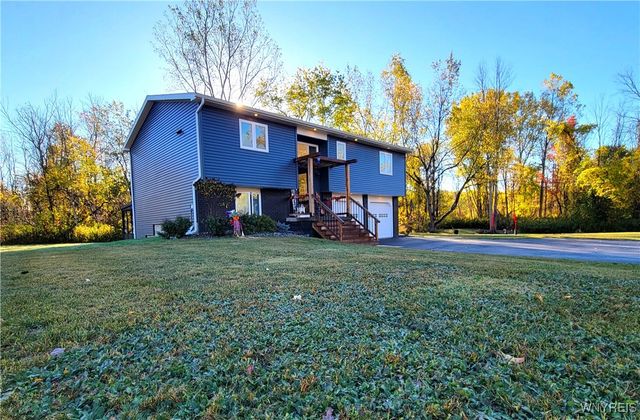 8699 Hartshorn Road, Batavia, NY 14020