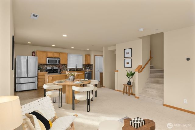 841 5th Place NE, Issaquah, WA 98029