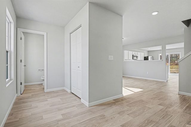 8247 Catberry Trail, Fort Wayne, IN 46804