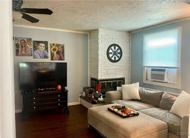 1 Willow Drive, Whitestown, NY 13492