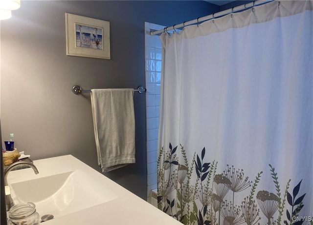 1 Willow Drive, Whitestown, NY 13492