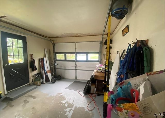 1 Willow Drive, Whitestown, NY 13492