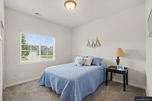 17010 Mary Street, Omaha, NE 68116