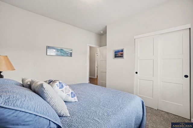 17010 Mary Street, Omaha, NE 68116