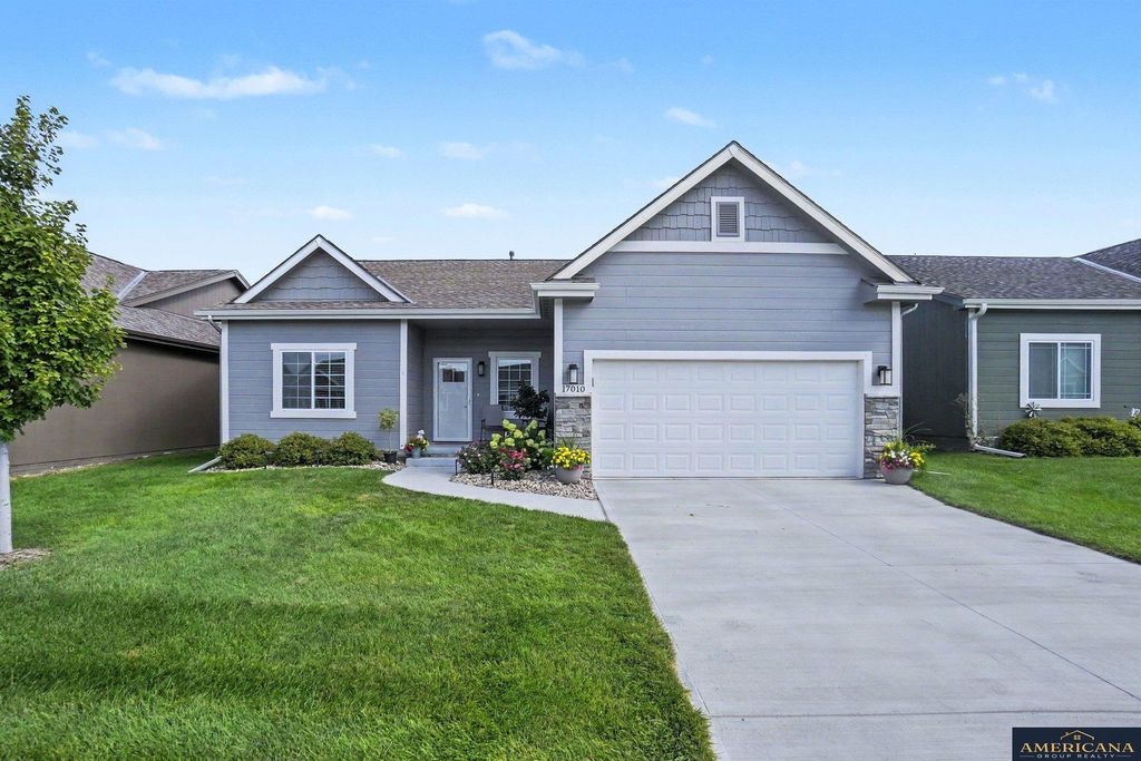 17010 Mary Street, Omaha, NE 68116