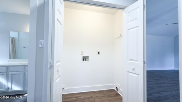 607 Sharease Circle, Wilmington, NC 28405