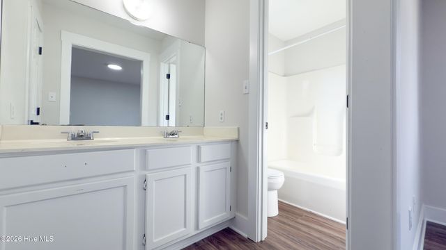 607 Sharease Circle, Wilmington, NC 28405