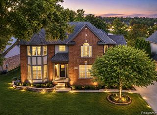 4493 Saint Albans Drive, Sterling Heights, MI 48314