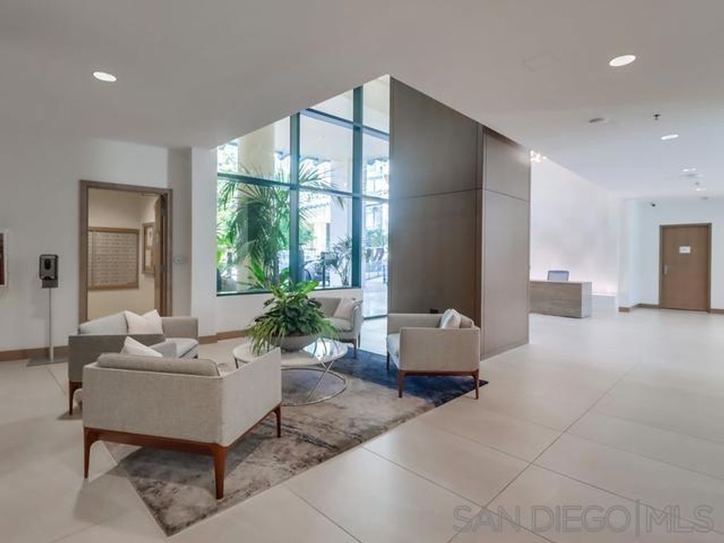 Image 11 of property listing at 555 Front St 205, San Diego, CA 92101