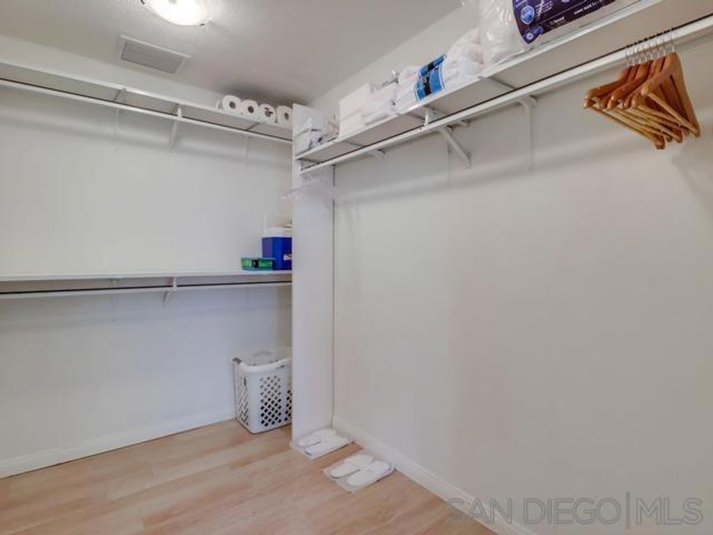 Image 38 of property listing at 555 Front St 205, San Diego, CA 92101