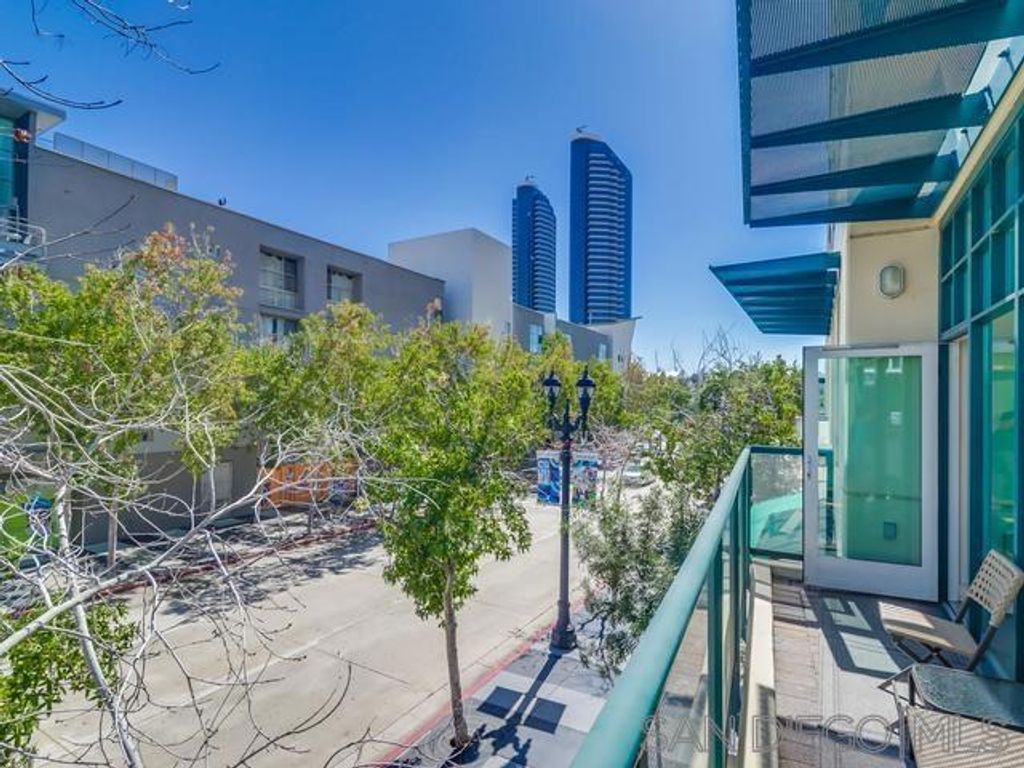 Image 40 of property listing at 555 Front St 205, San Diego, CA 92101