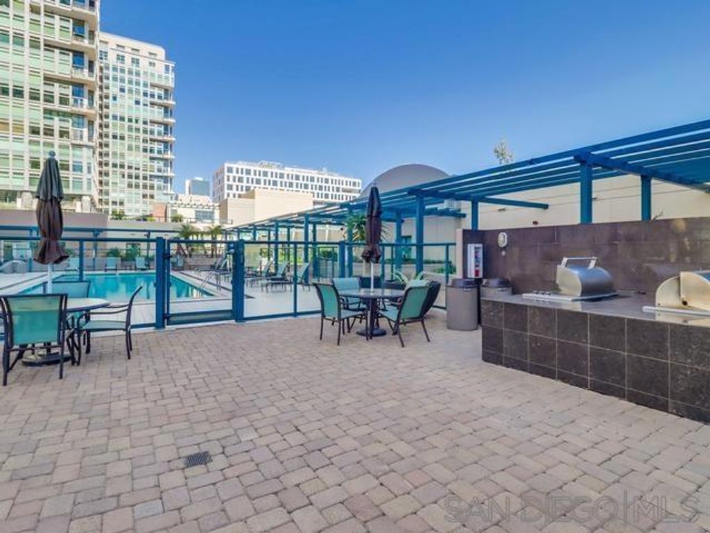 Image 47 of property listing at 555 Front St 205, San Diego, CA 92101