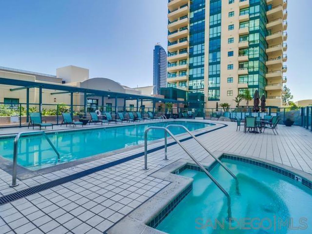 Image 50 of property listing at 555 Front St 205, San Diego, CA 92101