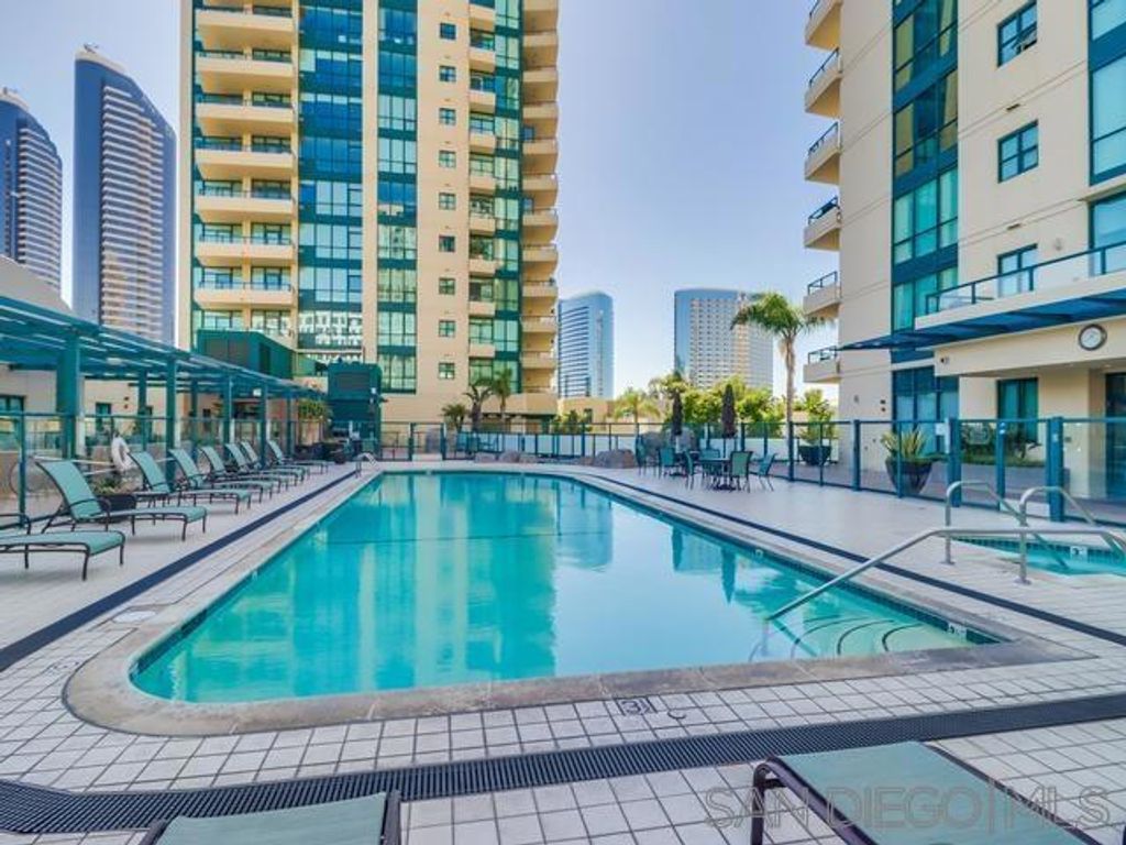 Image 51 of property listing at 555 Front St 205, San Diego, CA 92101