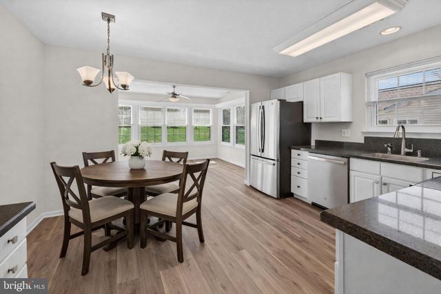 12 YARROW PL, Mount Laurel, NJ 08054