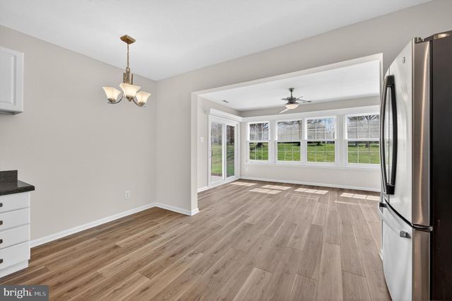 12 YARROW PL, Mount Laurel, NJ 08054