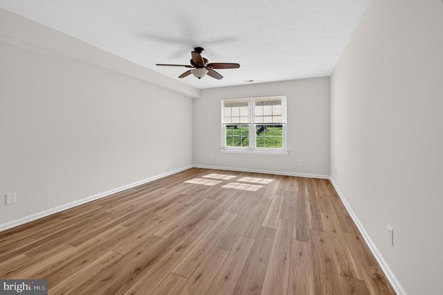 12 YARROW PL, Mount Laurel, NJ 08054