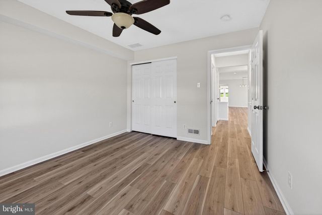 12 YARROW PL, Mount Laurel, NJ 08054