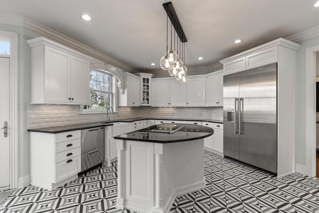 3028 Willow Bend Circle, Springdale, AR 72762