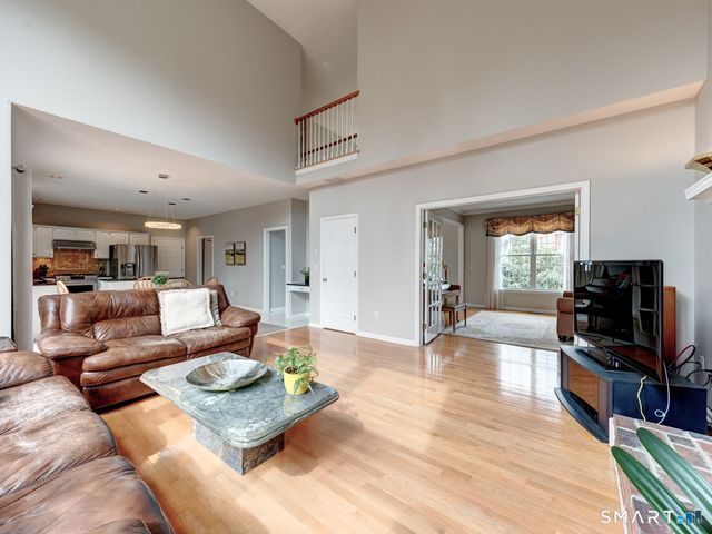 283 Fairway Crossing, Glastonbury, CT 06033