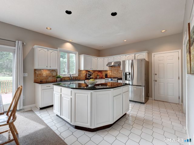 283 Fairway Crossing, Glastonbury, CT 06033