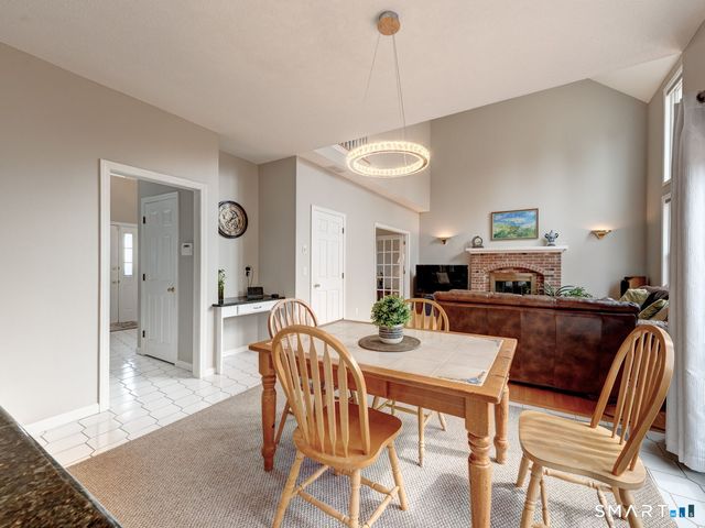 283 Fairway Crossing, Glastonbury, CT 06033