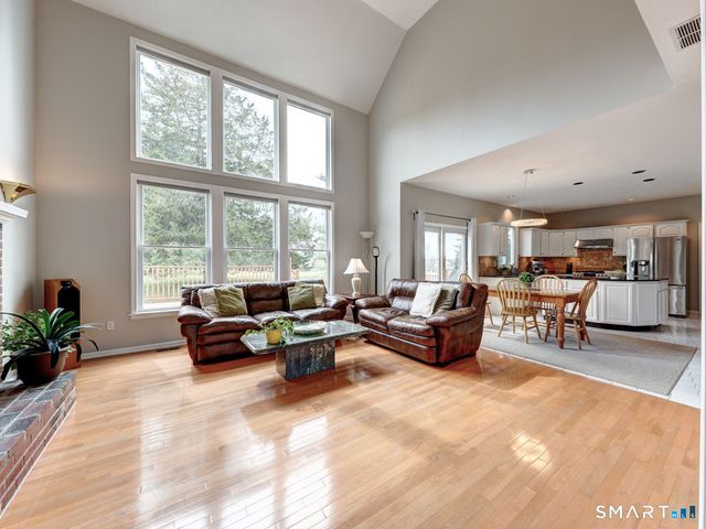 283 Fairway Crossing, Glastonbury, CT 06033