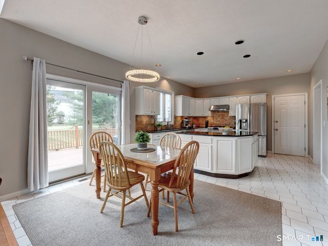 283 Fairway Crossing, Glastonbury, CT 06033