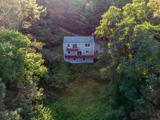 552 Squaw Rock Road, Plainfield, CT 06354