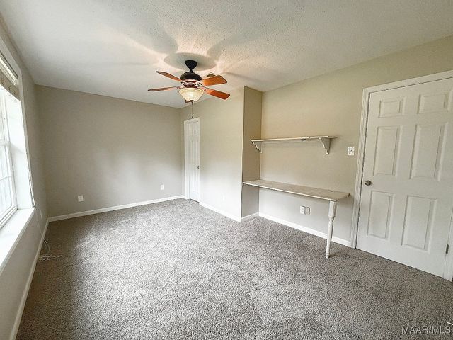 77 County Road 477 ., Selma, AL 36701